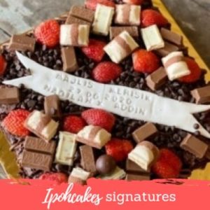 Fondant Writting Premium Brownies 8"