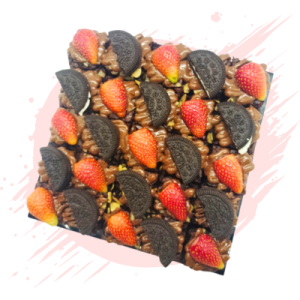 Strawberry & Oreo Brownies 7"
